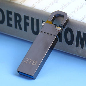 32 GB USB Keychain